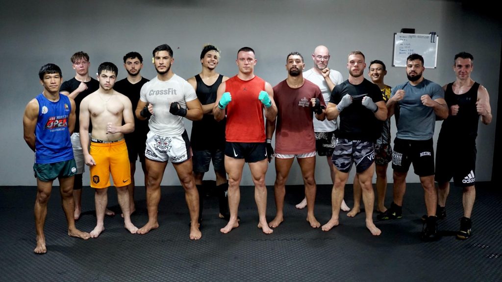 Book Your First 9 Rounds Session Now!
